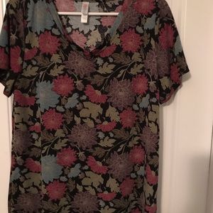lularoe Christy tee